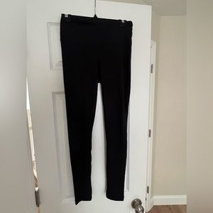 Leggings bundle!!!!! Cute and comfy! NWOT🔥🔥